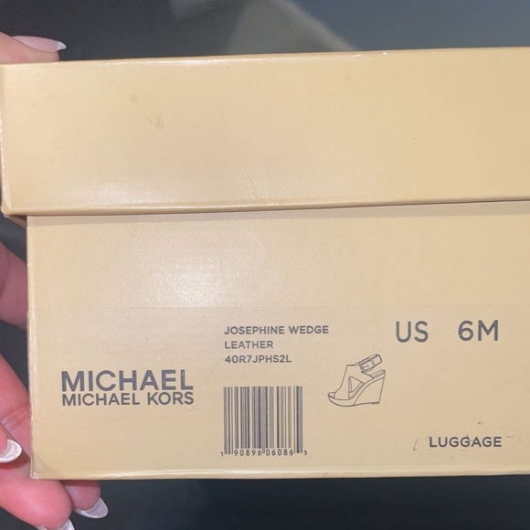Michael Kors wedges - Picture 3 of 7